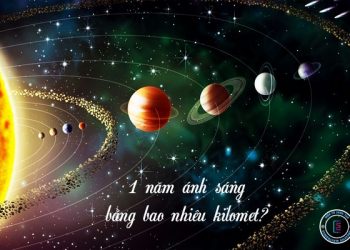 1 năm ánh sáng bằng bao nhiêu km?